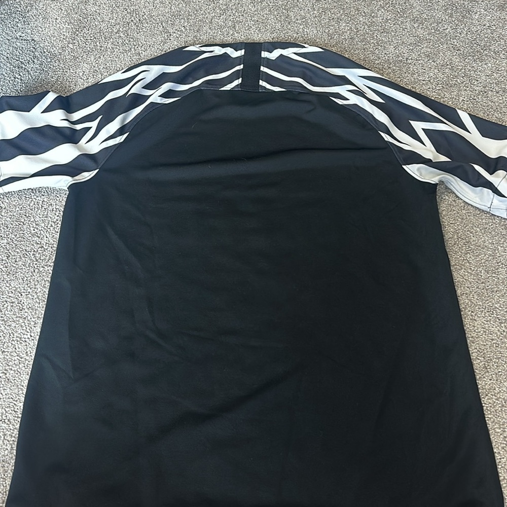 Nike Football Club Jersey - Picture 6 of 6